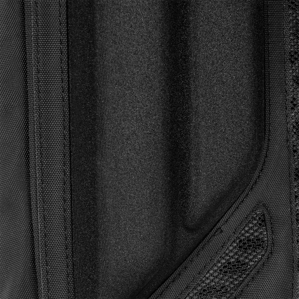 paragon-hydration-pack-b2 Paragon_Black_Texture.png