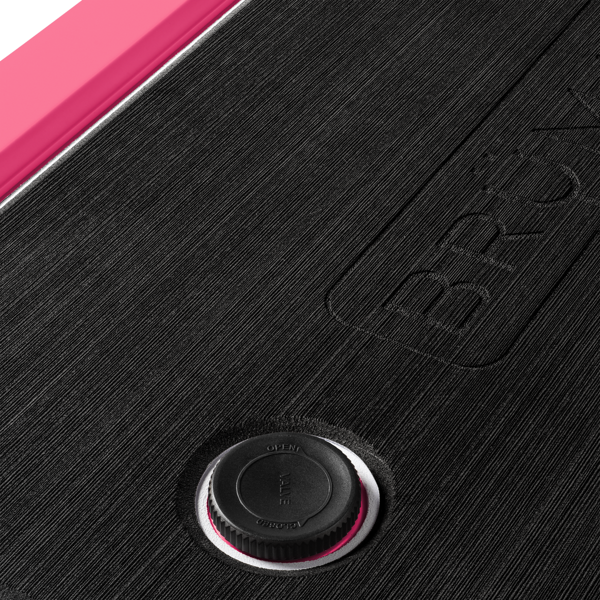 brutank-y9 brutank-55qt-neonpink-vent.png